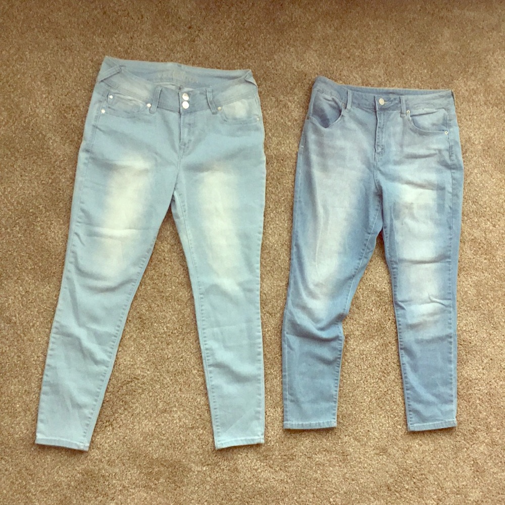 selling two gray jeans both for the price of $20